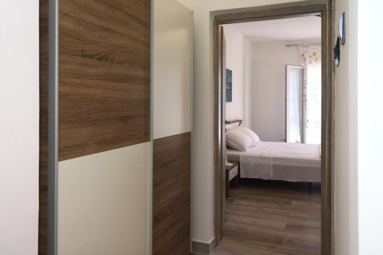 Apartmani Mikin Betina  Eksteriør bilde