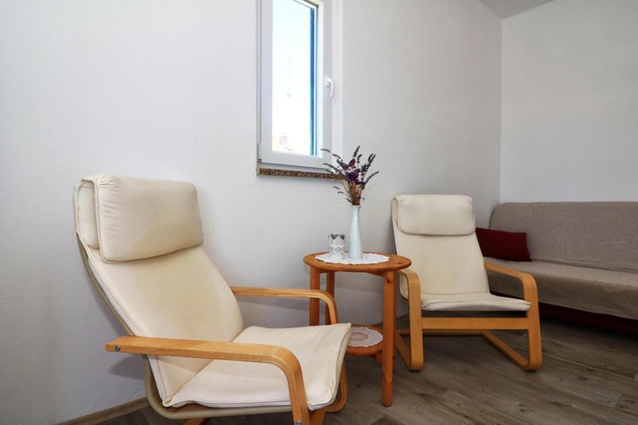 Apartmani Mikin Betina  Eksteriør bilde