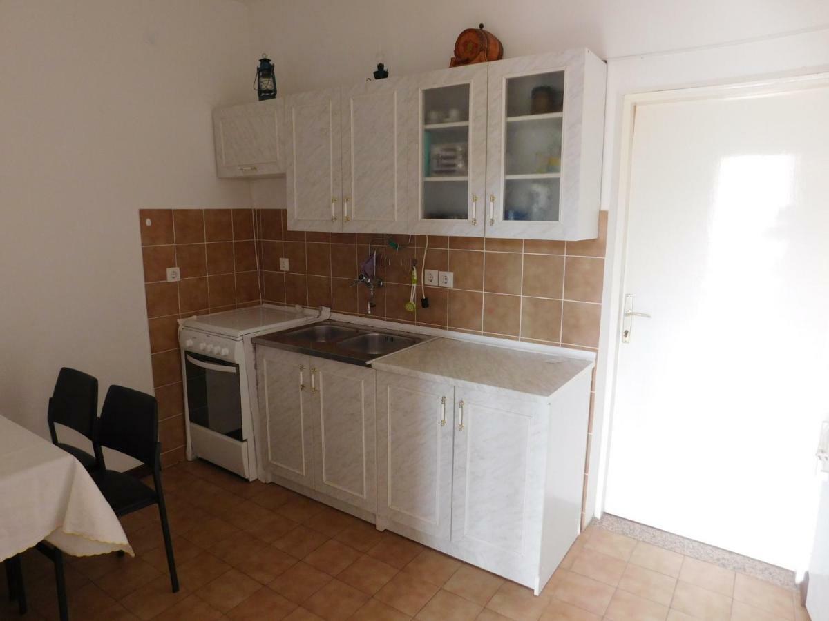 Apartmani Mikin Betina  Eksteriør bilde