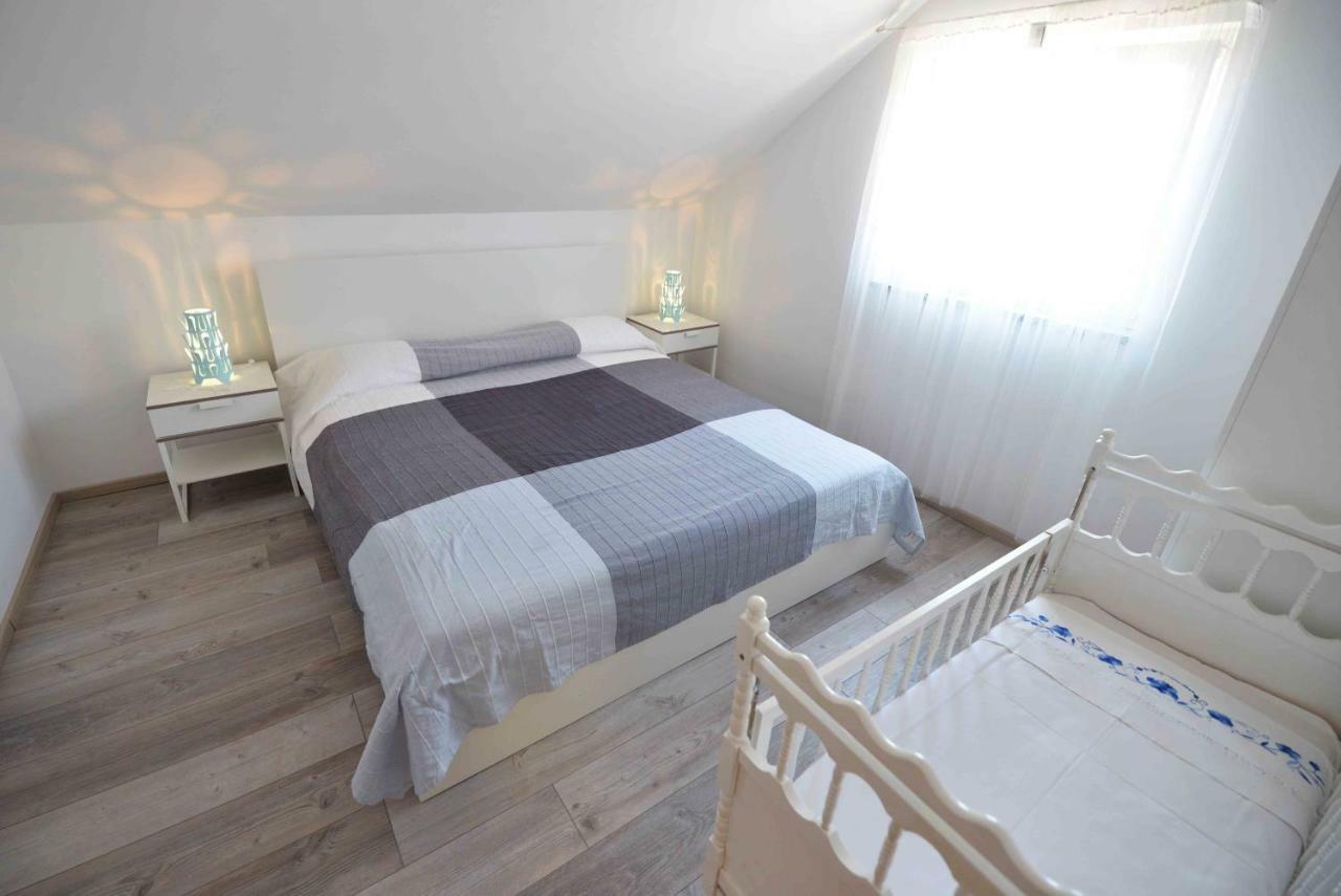Apartmani Mikin Betina  Eksteriør bilde